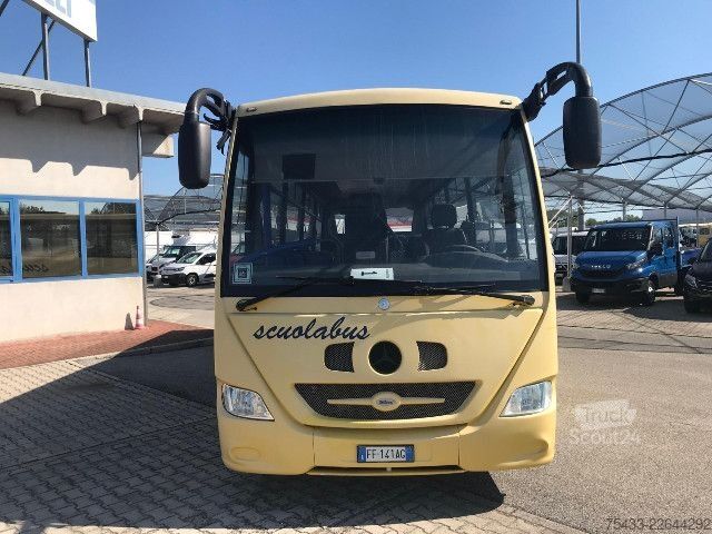 Avtobus Mercedes-Benz ATEGO SITCAR SCUOLABUS 54+3+1