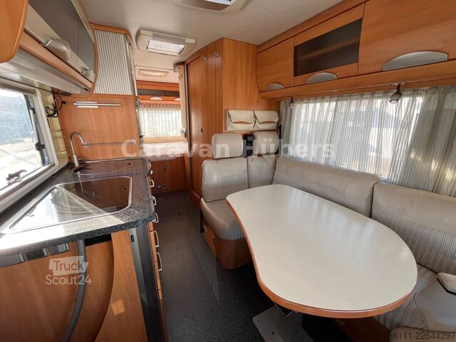 Autorulotă integrată HYMER/ERIBA B 614 - Festbett- Klima -  - Solar -