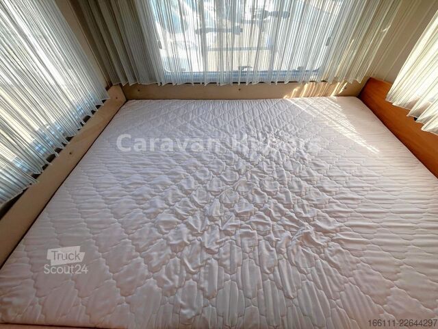 Autorulotă integrată HYMER/ERIBA B 614 - Festbett- Klima -  - Solar -
