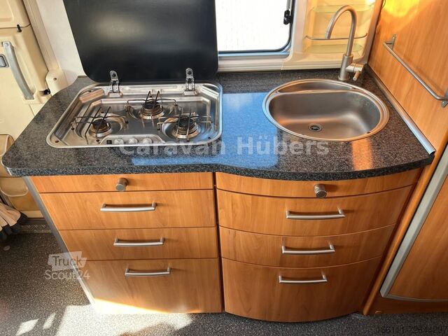 Autorulotă integrată HYMER/ERIBA B 614 - Festbett- Klima -  - Solar -
