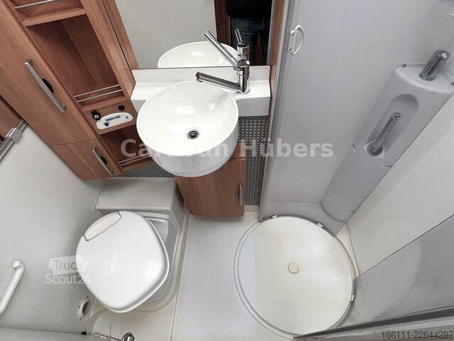Autorulotă integrată HYMER/ERIBA B 614 - Festbett- Klima -  - Solar -