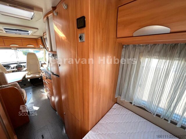 Integreret autocamper HYMER/ERIBA B 614 - Festbett- Klima -  - Solar -