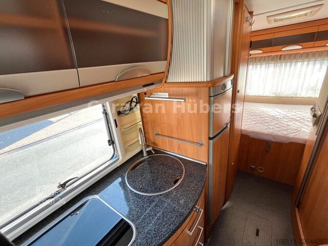 Integreret autocamper HYMER/ERIBA B 614 - Festbett- Klima -  - Solar -