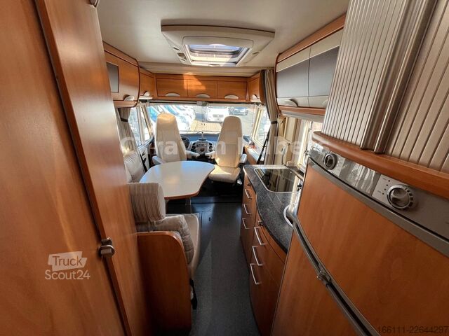 Integreret autocamper HYMER/ERIBA B 614 - Festbett- Klima -  - Solar -