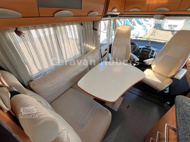 Integreret autocamper HYMER/ERIBA B 614 - Festbett- Klima -  - Solar -