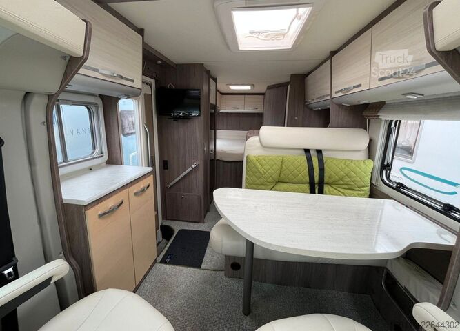 Halvintegreret autocamper BÜRSTNER Nexxo T 660 - Festbett -  - Klima -