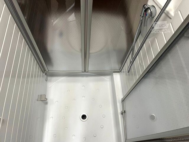 Halvintegreret autocamper BÜRSTNER Nexxo T 660 - Festbett -  - Klima -