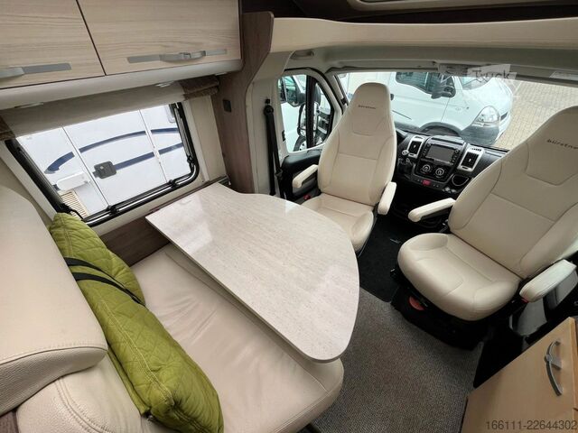 Halvintegreret autocamper BÜRSTNER Nexxo T 660 - Festbett -  - Klima -