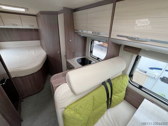 Halvintegreret autocamper BÜRSTNER Nexxo T 660 - Festbett -  - Klima -