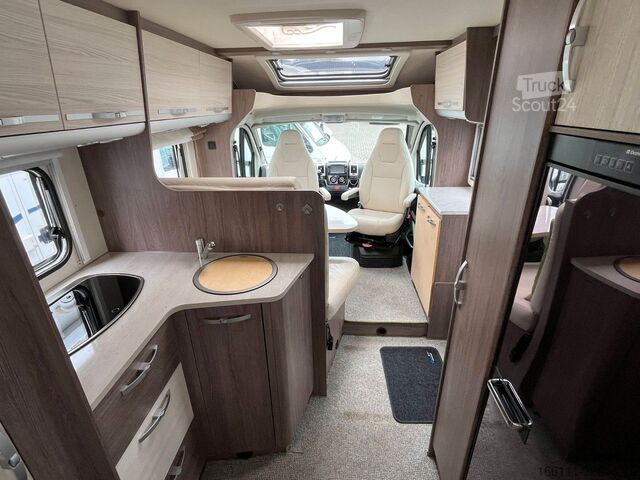 Halvintegreret autocamper BÜRSTNER Nexxo T 660 - Festbett -  - Klima -