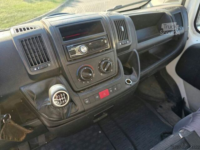 Umpikorja-auto Citroën Jumper 2.2 Diesel, Schiebtür, Doppöelktür hi
