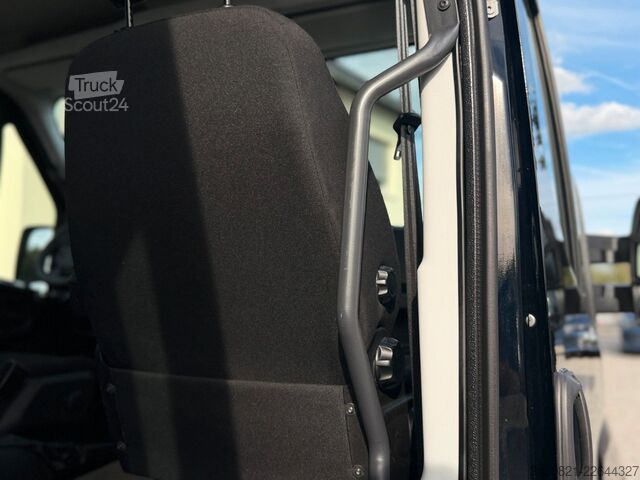 Bestelwagen met verhoogd dak IVECO DAILY 35S17 L4H2 3.0L Automatik AHK Klima WoMobi