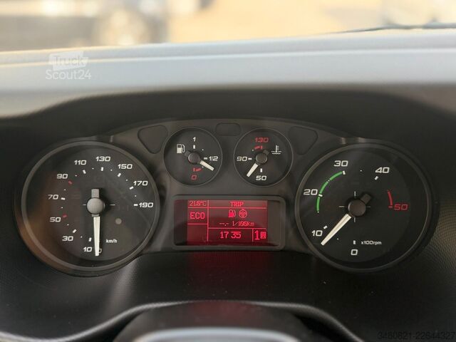 Bestelwagen met verhoogd dak IVECO DAILY 35S17 L4H2 3.0L Automatik AHK Klima WoMobi