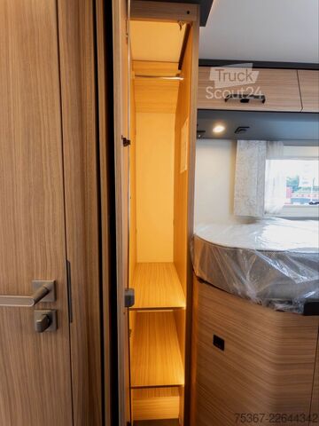 Entegre karavan MALIBU I 470 RB LE K comfort 4,2t Messeangebot CSD 2026