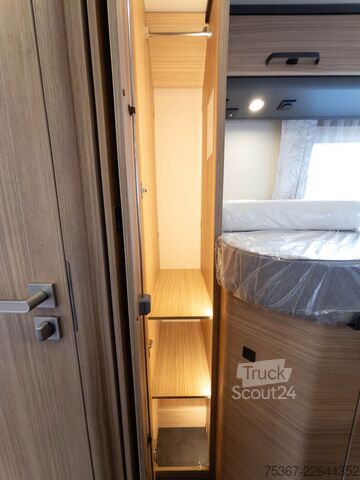 Entegre karavan MALIBU I 470 RB LE K comfort 4,2t Messeangebot CSD 2026