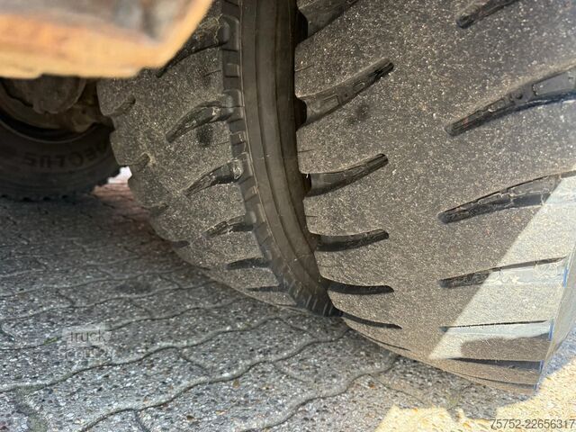 Darus billenőplatós teherautó MAN TGS 33.440 6X6 HMF Kraan AHK 3 Zijdige Kipper A...