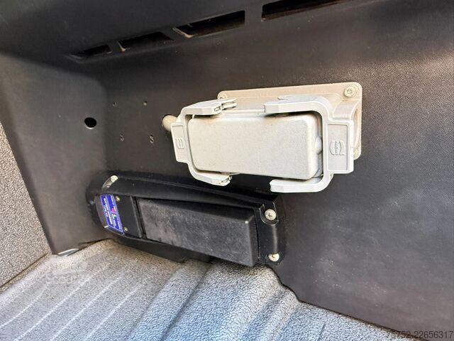 Darus billenőplatós teherautó MAN TGS 33.440 6X6 HMF Kraan AHK 3 Zijdige Kipper A...
