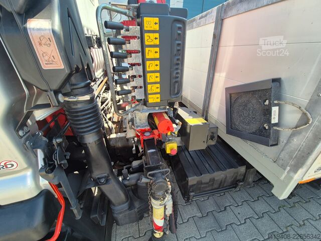 Kasa tipi kamyon + vinçli kaldırma sistemi (HDS) Renault D 7.5 180 - FASSI 32B