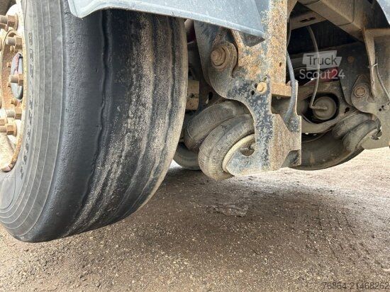 Напівпричіп-самоскид SCHWARZMüLLER KIPPMULDE 25M³, SAF, PODEST, HYVA