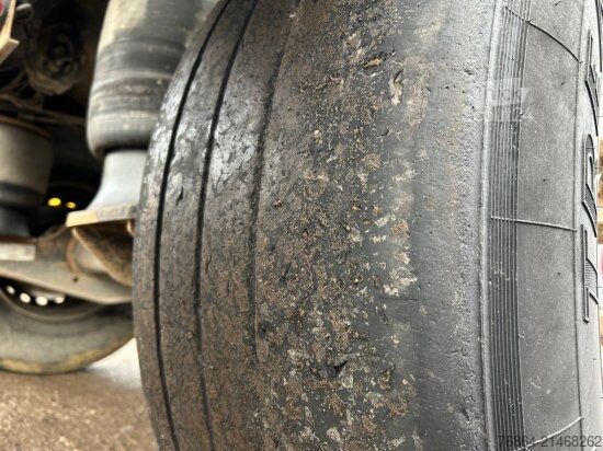 Напівпричіп-самоскид SCHWARZMüLLER KIPPMULDE 25M³, SAF, PODEST, HYVA