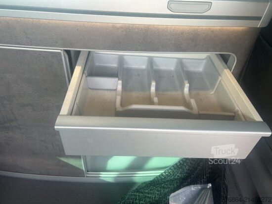 Контейнер VW T6.1 MULTIVAN CALIFORNIA OCEAN TEILINTEGRIERT, AHV, AUFSTELLDACH