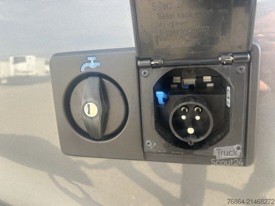 Контейнер VW T6.1 MULTIVAN CALIFORNIA OCEAN TEILINTEGRIERT, AHV, AUFSTELLDACH