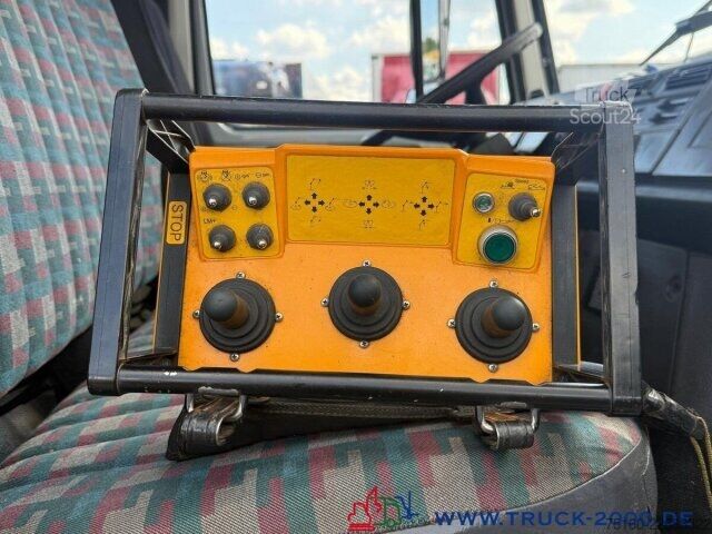Vrachtauto met open laadbak Unimog U1450 Atlas 105.1 Fernbedieung 5t. Traglast 1.Hd