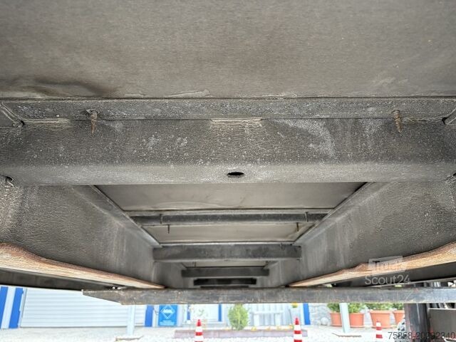 Swap body open Wecon Verzinkte Plattform Zurringe+Lochleiste