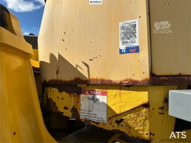 погрузчик Komatsu WA320-3H wheel loader for sale as partial repair p