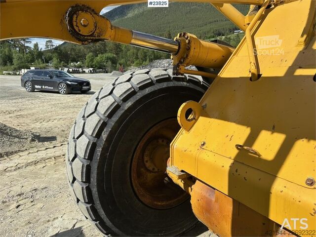 погрузчик Komatsu WA320-3H wheel loader for sale as partial repair p
