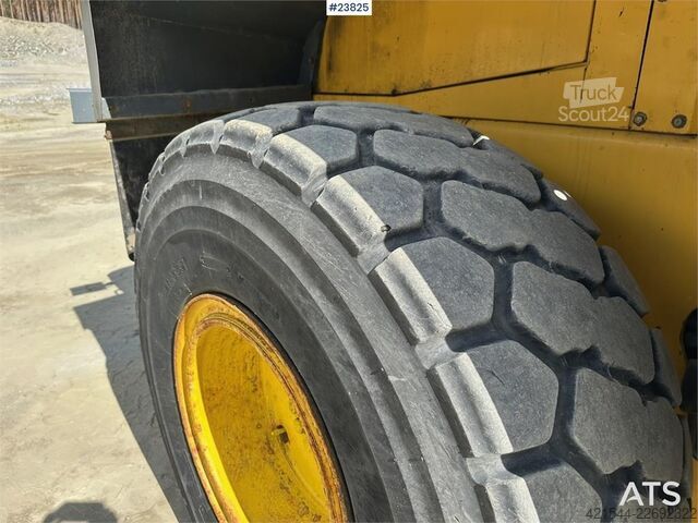 погрузчик Komatsu WA320-3H wheel loader for sale as partial repair p