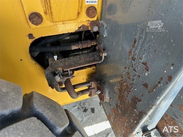 погрузчик Komatsu WA320-3H wheel loader for sale as partial repair p