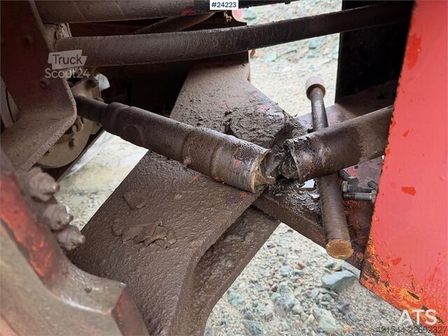 Cargador O&K L20i wheel loader with bucket. Repair object