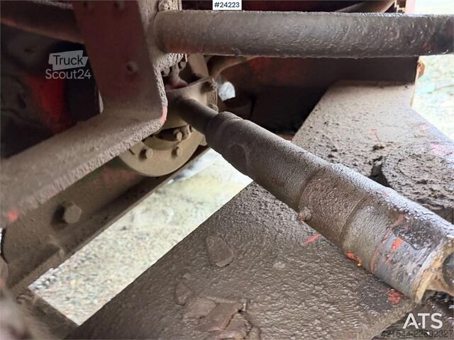 Cargador O&K L20i wheel loader with bucket. Repair object