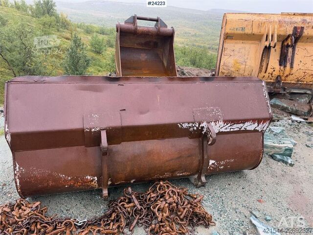 Cargador O&K L20i wheel loader with bucket. Repair object