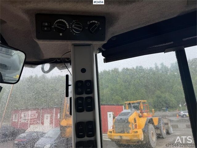 погрузчик Volvo L220H wheel loader w/ lever control, bucket and sc