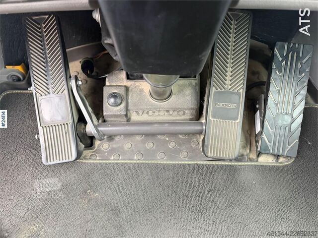 погрузчик Volvo L220H wheel loader w/ lever control, bucket and sc