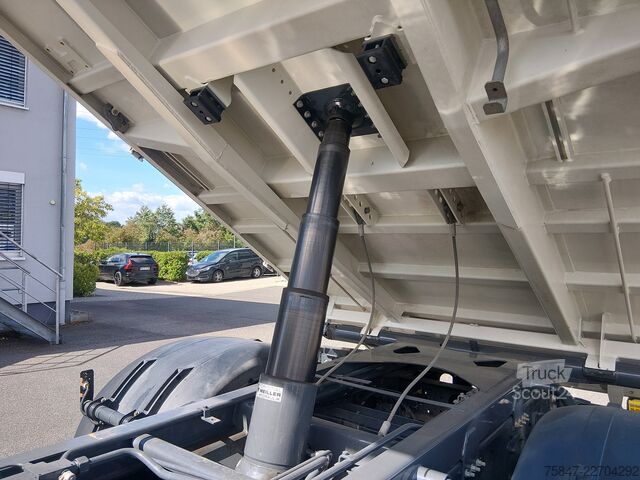 Tresidig tippbil DAF LF 290 FA