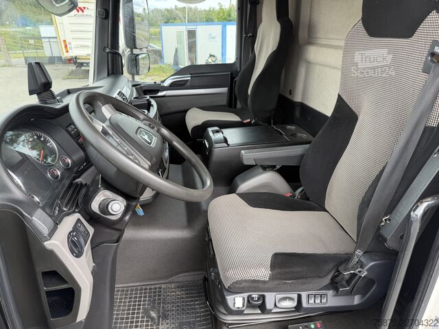 Camión caja MAN TGM 18.290 EURO 6 FURGON
