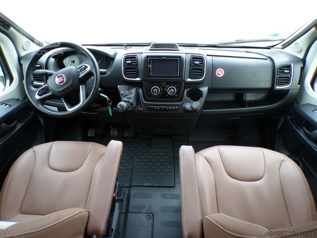 Ημιενσωματωμένο αυτοκινούμενο τροχόσπιτο BÜRSTNER Lyseo TD 684 G Harmony Line, SAT/TV, Markise