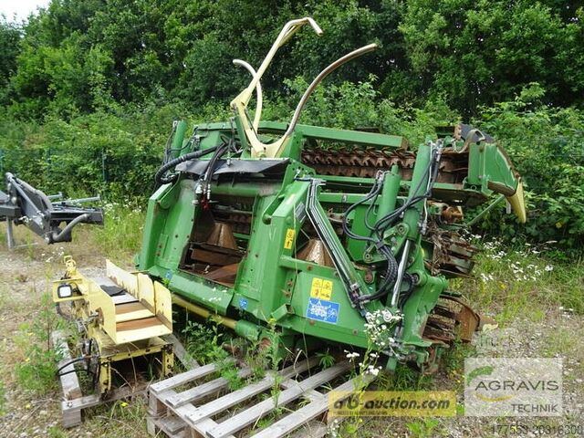 Комбайн для збирання врожаю Krone EASY COLLECT 903