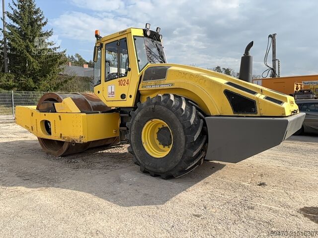 Enkeltromle-valse Bomag BW 332 DEEP Impact
