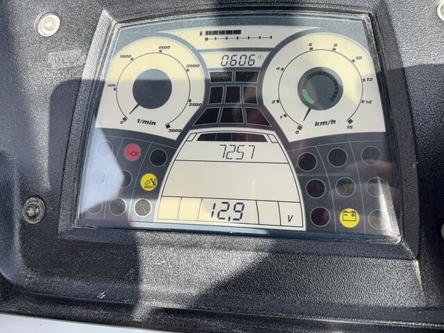 Enkeltromle-valse Bomag BW 332 DEEP Impact