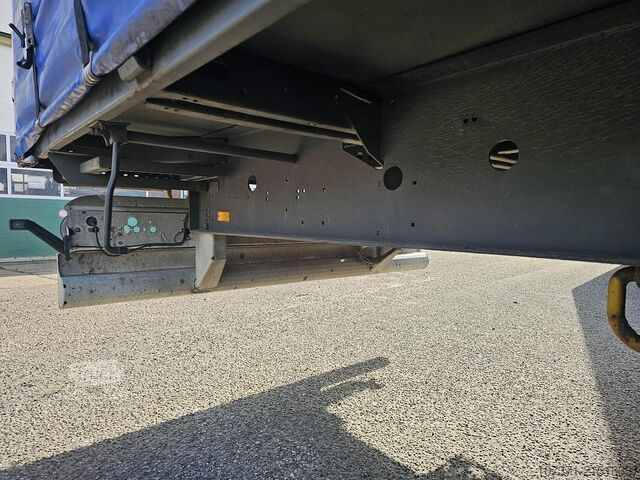 Gardinsida KRONE SD -SLIDING ROOF - KRONE/VALX AXLES - DUTCH TRA...