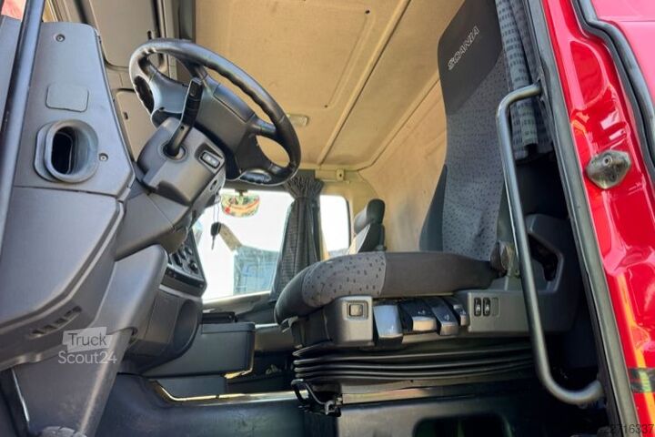 Jeřáb na nákladním automobilu SCANIA R480 6x2 HMF 1530 K3