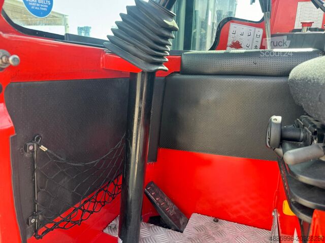 Empilhadeira de quatro direções Combilift C4000 /2015 /Triplex 7500 mm/Only 5481 h
