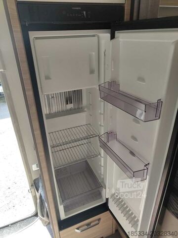 Autocaravană semi-integrată Fiat Ducato Carasuite 650 MF Teilintegriert | Voll ausgestattet