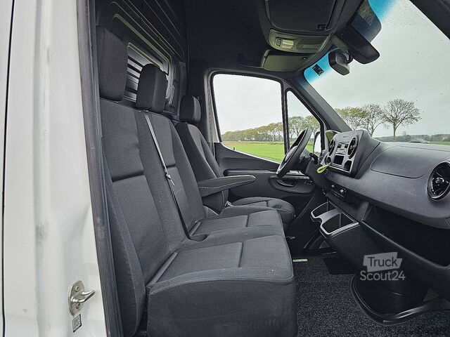 Camioneta familiar de techo alto MERCEDES-BENZ ESPRINTER L2H2 Elektrisch AC!
