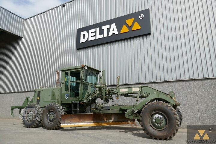 Greideris Caterpillar 130G Ex-army