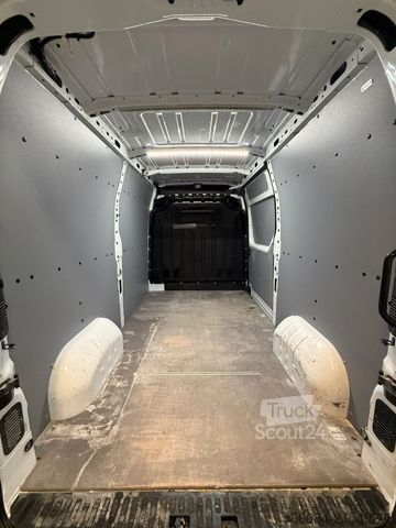 Magas tetős furgon NISSAN NV400 Kasten L2H2 Klima Tempomat R-CAM AHK 2,5T